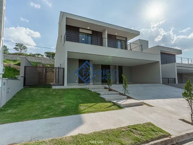 Casa com 600m² 3 quartos e 4 banheiros, à venda, no bairro Bosque em Vinhedo