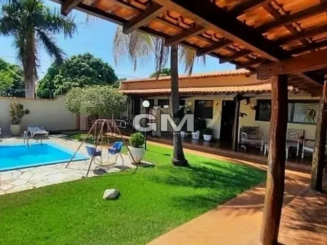 Casa com 840m² 4 quartos e 3 banheiros, à venda, no bairro Parque Residencial Lagoinha em Ribeirão Preto