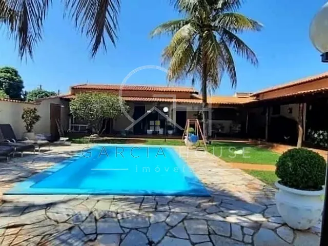 Casa com 840m² 4 quartos e 3 banheiros, à venda, no bairro Parque Residencial Lagoinha em Ribeirão Preto
