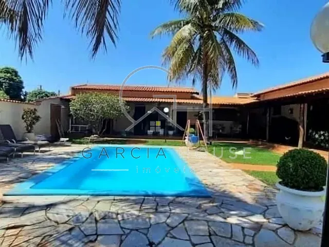 Casa com 840m² 4 quartos e 3 banheiros, à venda, no bairro Parque Residencial Lagoinha em Ribeirão Preto