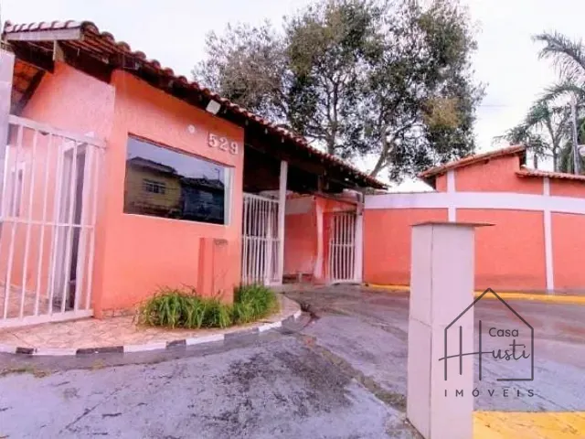 Casa com 70m² 2 quartos e 1 banheiro, à venda, no bairro Jardim Petrópolis em Cotia