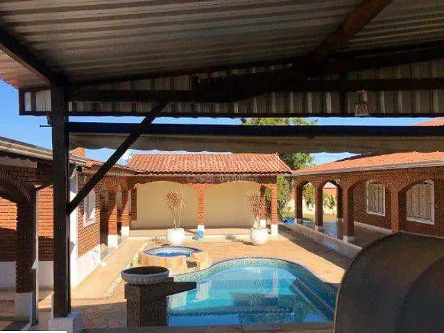 Casa com 780m² 4 quartos e 4 banheiros, à venda, no bairro Centro em Santo Antônio de Posse
