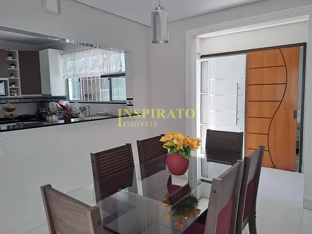 Casa com 262m² 3 quartos e 2 banheiros, à venda, no bairro Vila Nova Medeiros em Jundiaí