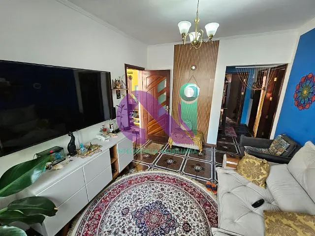 Casa com 250m² 3 quartos e 3 banheiros, à venda, no bairro Veloso em Osasco
