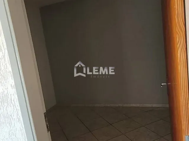Casa com 300m² 2 quartos e 1 banheiro, à venda, no bairro Jardim Nova Mococa em Mococa