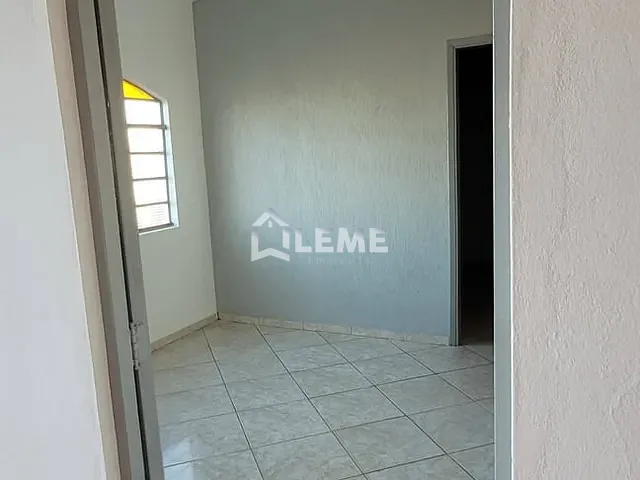 Casa com 300m² 2 quartos e 1 banheiro, à venda, no bairro Jardim Nova Mococa em Mococa