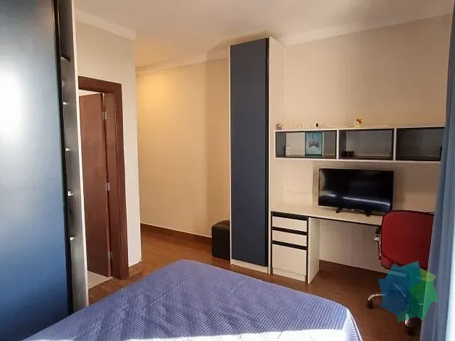 Casa com 384m² 3 quartos e 5 banheiros, à venda, no bairro Condomínio Lagos D'Icaraí em Salto