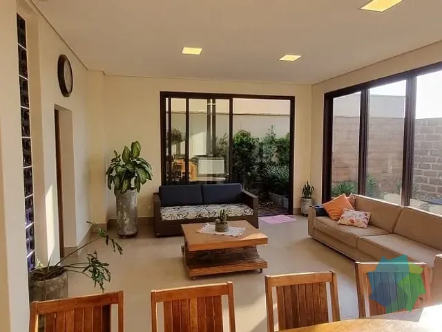 Casa com 384m² 3 quartos e 5 banheiros, à venda, no bairro Condomínio Lagos D'Icaraí em Salto