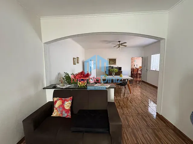 Casa com 306m² 3 quartos e 2 banheiros, à venda, no bairro Centro em Ituverava