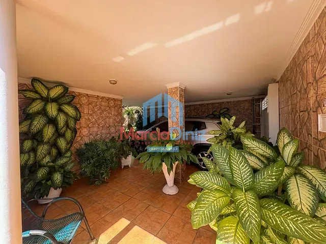 Casa com 306m² 3 quartos e 2 banheiros, à venda, no bairro Centro em Ituverava