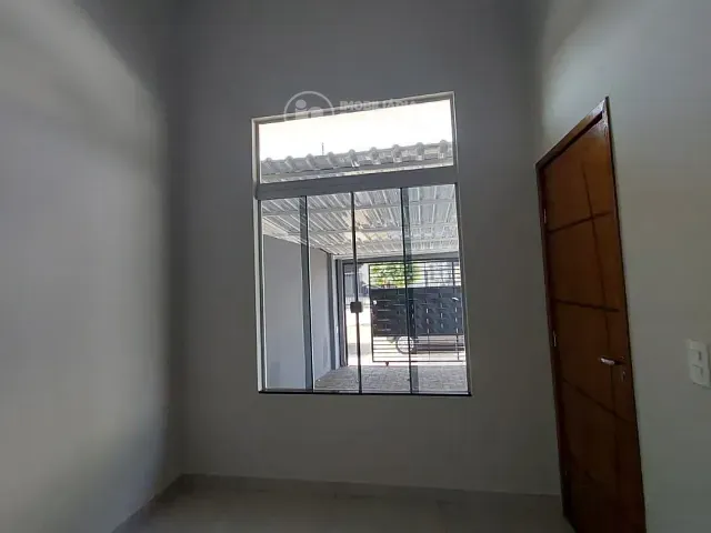 Casa com 125m² 3 quartos e 2 banheiros, para alugar, no bairro Jardim do Leste em Londrina