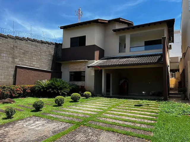 Casa com 309m² 3 quartos e 4 banheiros, à venda, no bairro Aragarça em Londrina