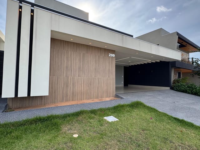 Casa com 180m² 3 quartos e 5 banheiros, à venda, no bairro Jardim Montevidéu em Campo Grande