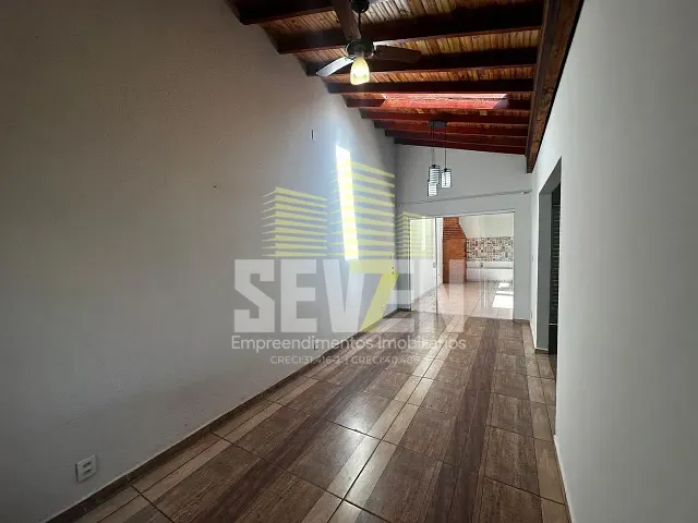 Casa com 264m² 3 quartos e 2 banheiros, à venda, no bairro Vila Souto em Bauru