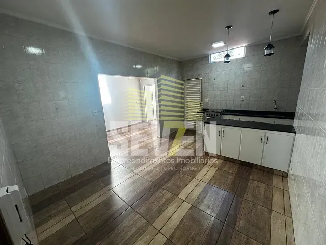 Casa com 264m² 3 quartos e 2 banheiros, à venda, no bairro Vila Souto em Bauru