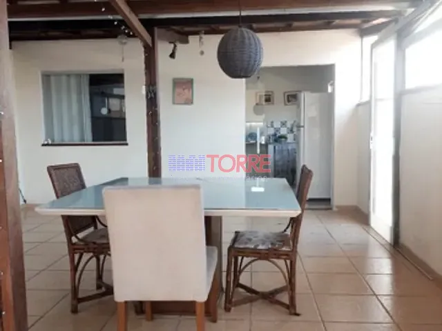 Casa 4 quartos e 2 banheiros, à venda, no bairro Conquista em Ilhéus