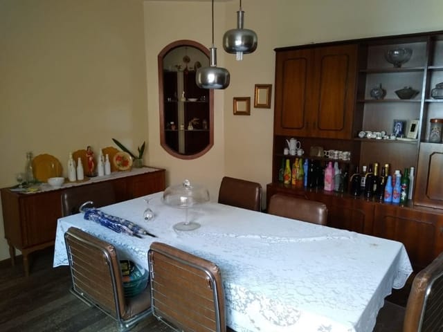 Casa com 300m² 3 quartos e 4 banheiros, à venda, no bairro Areal em Pelotas