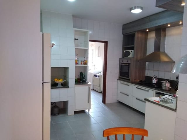 Casa com 300m² 3 quartos e 4 banheiros, à venda, no bairro Areal em Pelotas