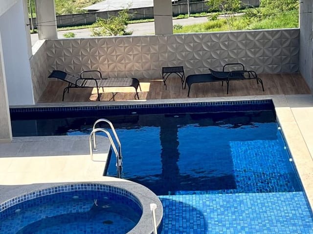 Casa com 497m² 3 quartos e 7 banheiros, à venda, no bairro Vale dos Cristais em Macaé