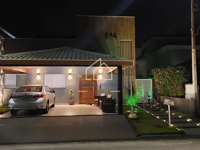 Casa com 300m² 4 quartos e 3 banheiros, à venda, no bairro Loteamento Residencial Campos do Conde II em Tremembé