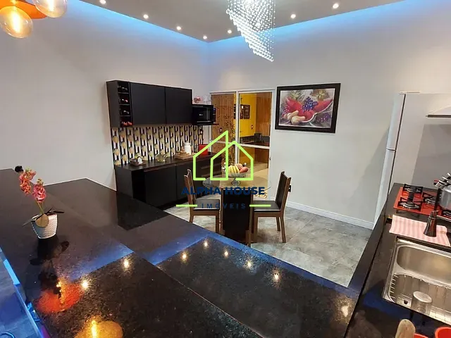 Casa com 300m² 4 quartos e 3 banheiros, à venda, no bairro Loteamento Residencial Campos do Conde II em Tremembé