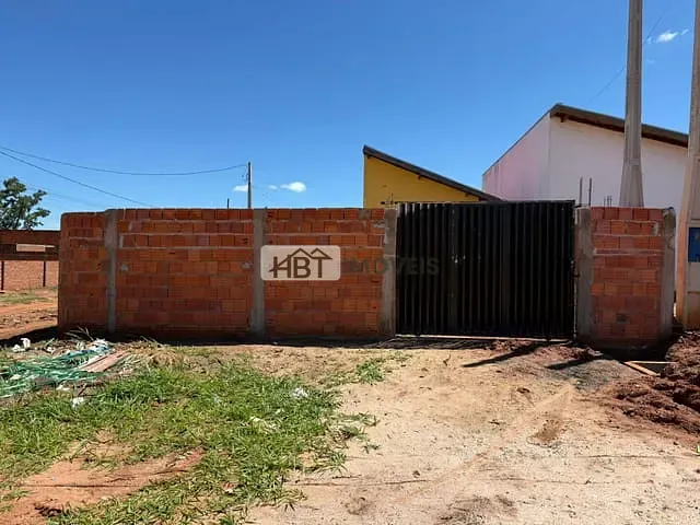 Casa 1 quarto e 1 banheiro, à venda, no bairro Tangarás em Bauru