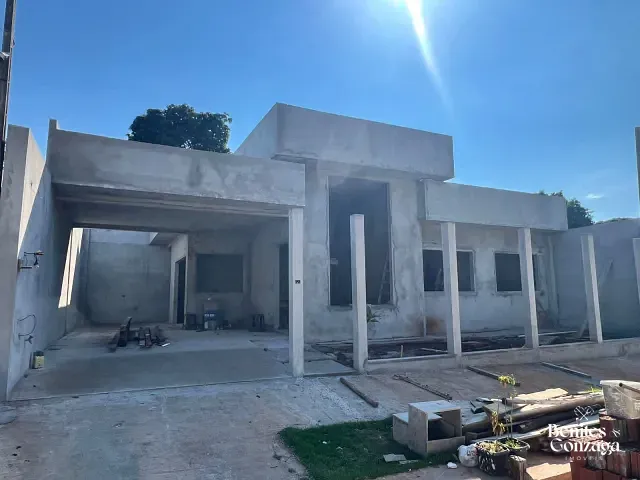 Casa com 187m² 3 quartos e 2 banheiros, à venda, no bairro Jardim Laodiceia em Maringá