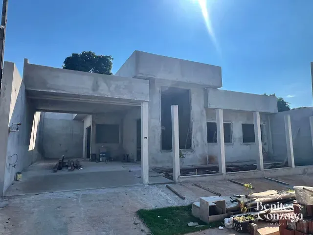 Casa com 187m² 3 quartos e 2 banheiros, à venda, no bairro Jardim Laodiceia em Maringá