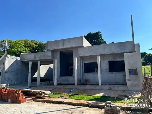 Casa com 187m² 3 quartos e 2 banheiros, à venda, no bairro Jardim Laodiceia em Maringá