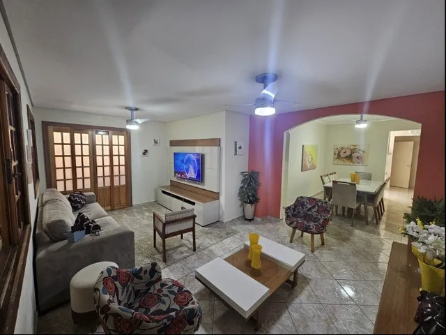 Casa 2 quartos e 2 banheiros, à venda, no bairro Conjunto Residencial Nova Bertioga em Mogi das Cruzes