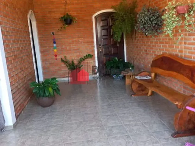 Casa com 288m², à venda, no bairro Loteamento Residencial Andrade em Pindamonhangaba