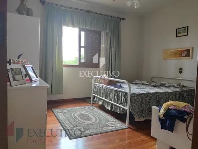 Casa com 638m² 4 quartos e 2 banheiros, à venda, no bairro Centro em Arroio Do Meio