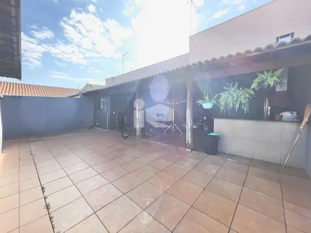 Casa com 252m² 3 quartos e 2 banheiros, à venda, no bairro Jardim Nobre em Rolândia