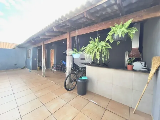 Casa com 252m² 3 quartos e 2 banheiros, à venda, no bairro Jardim Nobre em Rolândia
