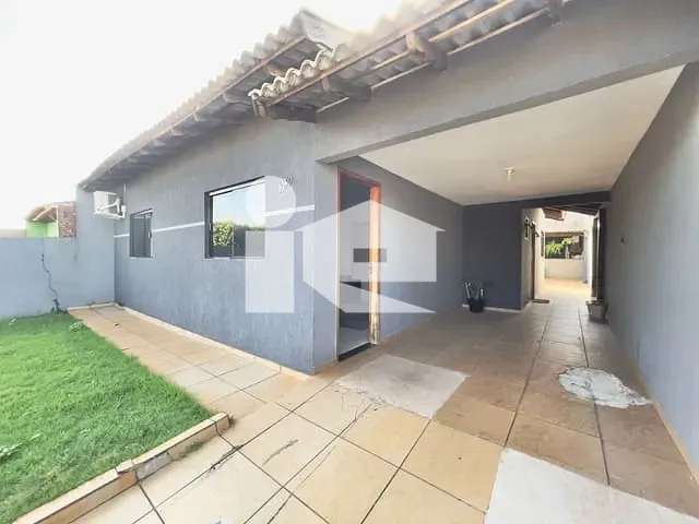 Casa com 252m² 3 quartos e 2 banheiros, à venda, no bairro Jardim Nobre em Rolândia