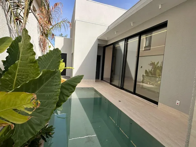 Casa com 308m² 3 quartos e 4 banheiros, à venda, no bairro Recanto dos Pássaros em Cuiabá