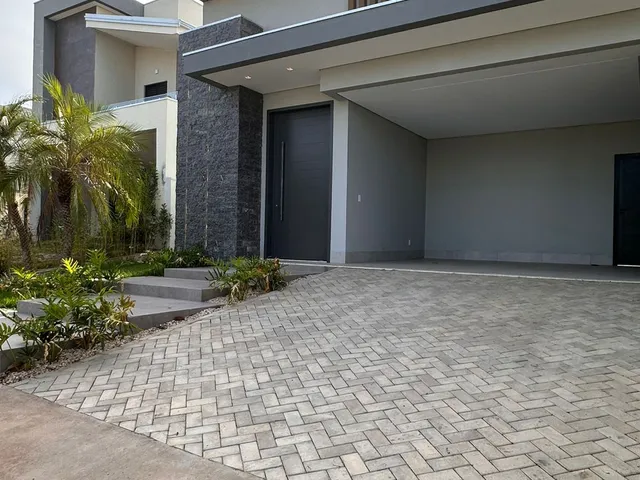 Casa com 308m² 3 quartos e 4 banheiros, à venda, no bairro Recanto dos Pássaros em Cuiabá