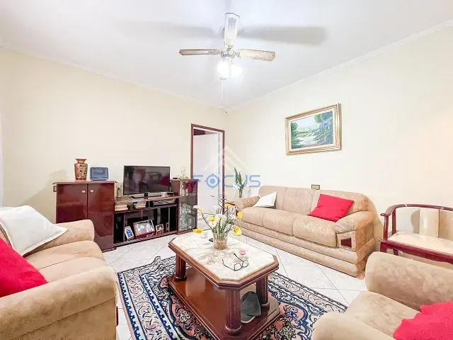 Casa com 180m² 3 quartos e 2 banheiros, à venda, no bairro Vila Pirapora em Jundiaí