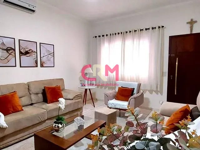 Casa com 357m² 3 quartos e 2 banheiros, à venda, no bairro Parque Residencial Laranjeiras III em Taquaritinga