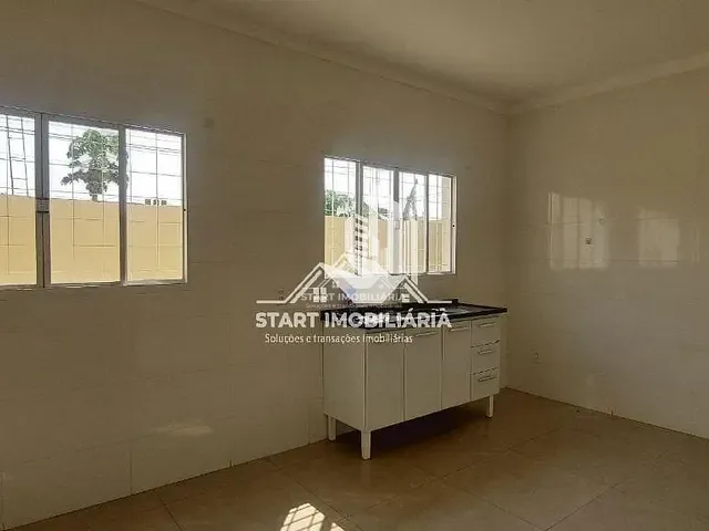 Casa 3 quartos e 3 banheiros, à venda, no bairro Leonor Mendes De Barros em Pederneiras