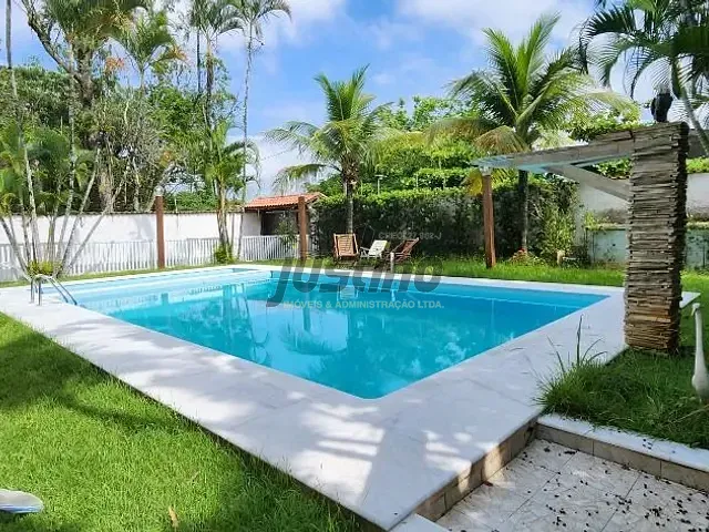 Casa com 1065m² 3 quartos e 1 banheiro, à venda, no bairro Suarão em Itanhaém