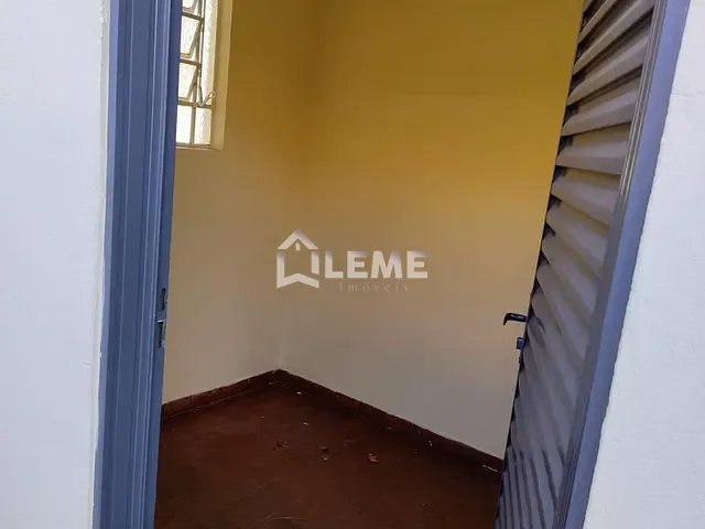 Casa com 175m² 2 quartos e 1 banheiro, à venda, no bairro Jardim São Domingos em Mococa