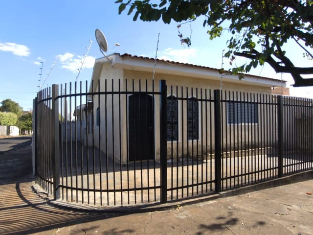 Foto do Casa - Casa para locação no Jardim Santa Maria com 2 quartos e 2 vagas de garagem. | IMOBILIARIA FIGUEIREDO