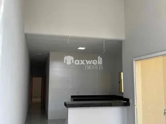 Casa com 180m² 3 quartos e 2 banheiros, à venda, no bairro Jardim Riviera em Aparecida de Goiânia