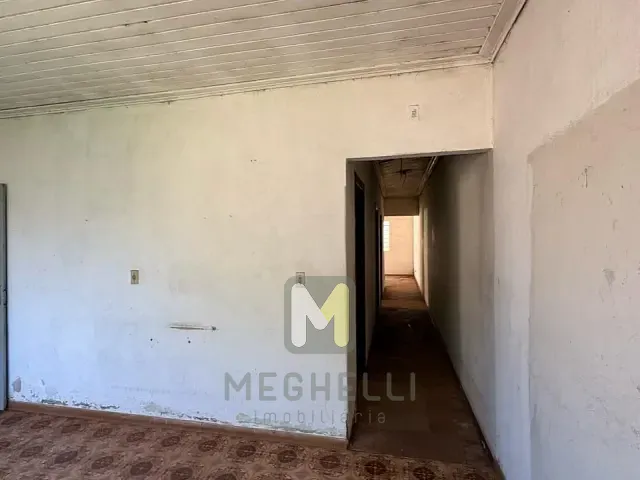 Casa com 313m² 2 quartos e 1 banheiro, à venda, no bairro Centro em Serrana