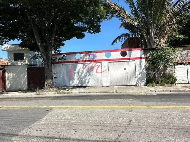 Casa com 255m² 3 quartos e 2 banheiros, para alugar, no bairro Jardim Ester Yolanda em São Paulo