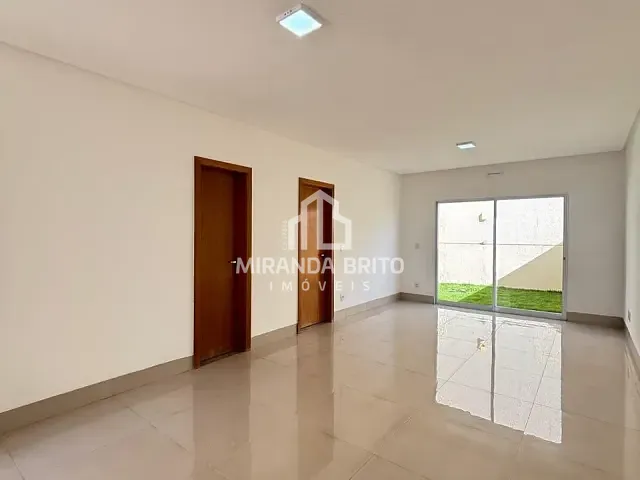 Casa 3 quartos e 4 banheiros, à venda, no bairro Cardoso Continuação em Aparecida de Goiânia