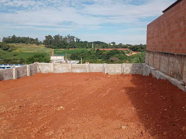 Casa com 250m² 3 quartos e 3 banheiros, à venda, no bairro Residencial Capivari em Louveira