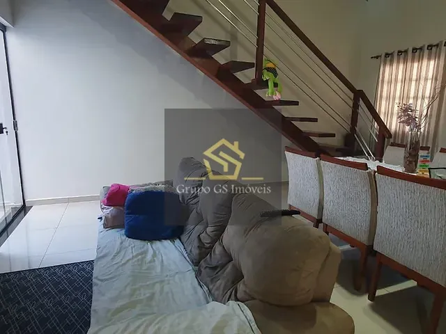Casa 3 quartos e 3 banheiros, à venda, no bairro Jardim Florência em Vinhedo