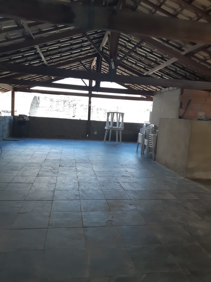 Casa à venda, de 3 quartos, 1 suíte, 2 vagas, no melhor ponto do bairro Heliópolis, Belo Horizonte, MG - Imóvel grande e bem ventilado. miniatura 13